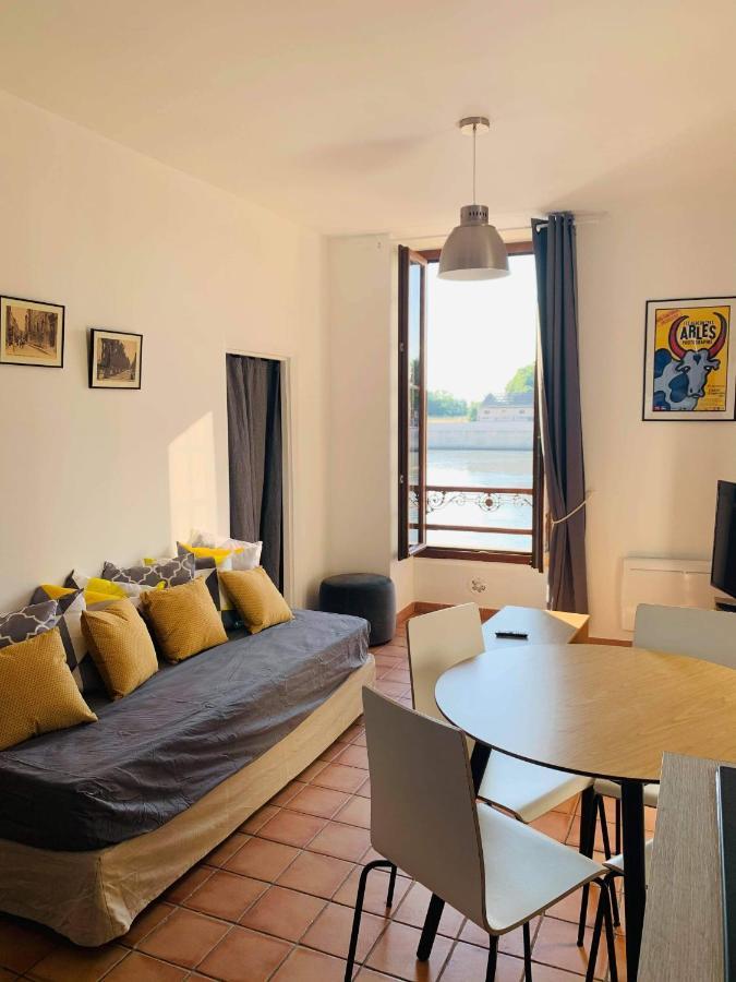 Sur Les Quais... Apartment อาร์ลส์ ภายนอก รูปภาพ